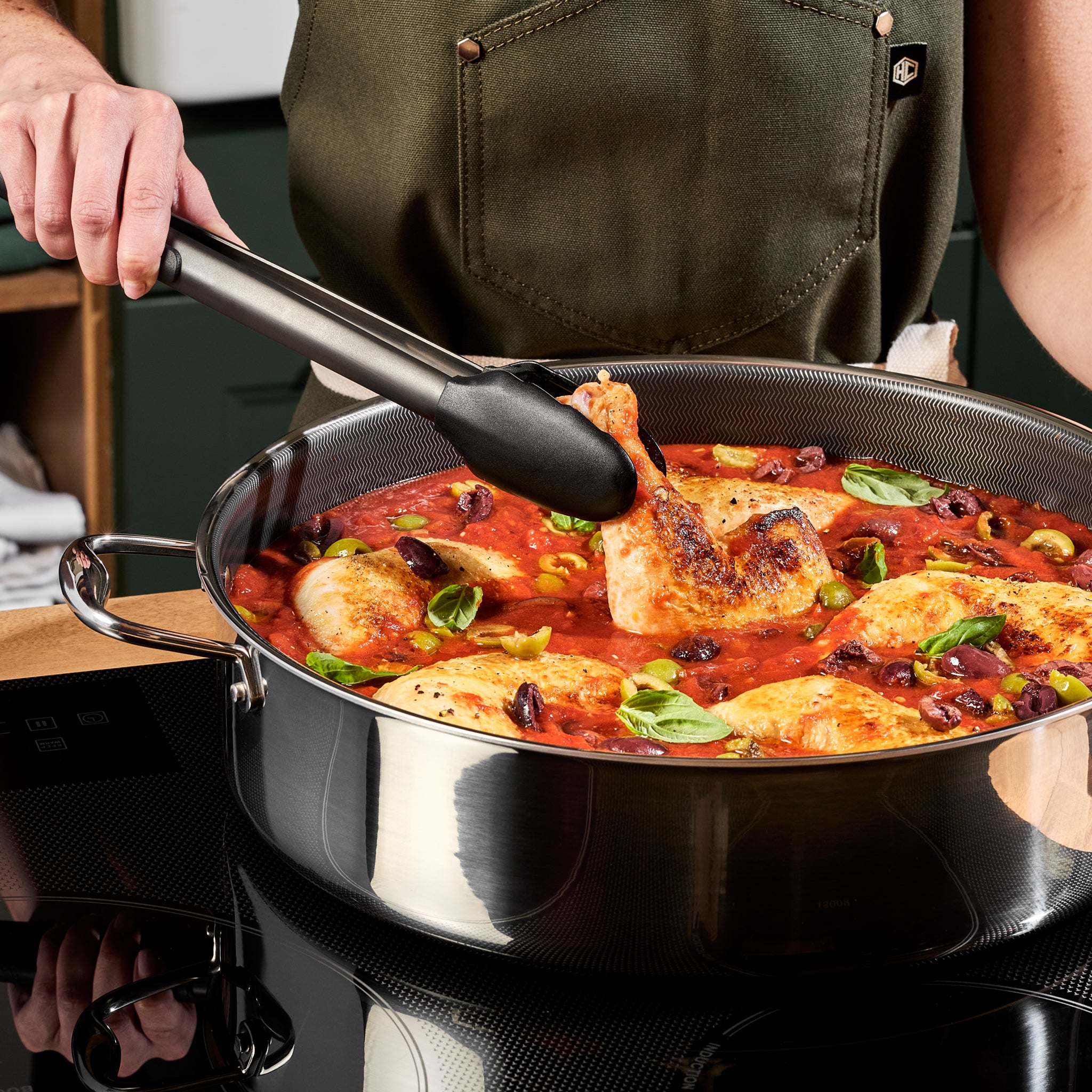 Hybrid Deep Sauté Pan with Lid. 10-QT - Image 4
