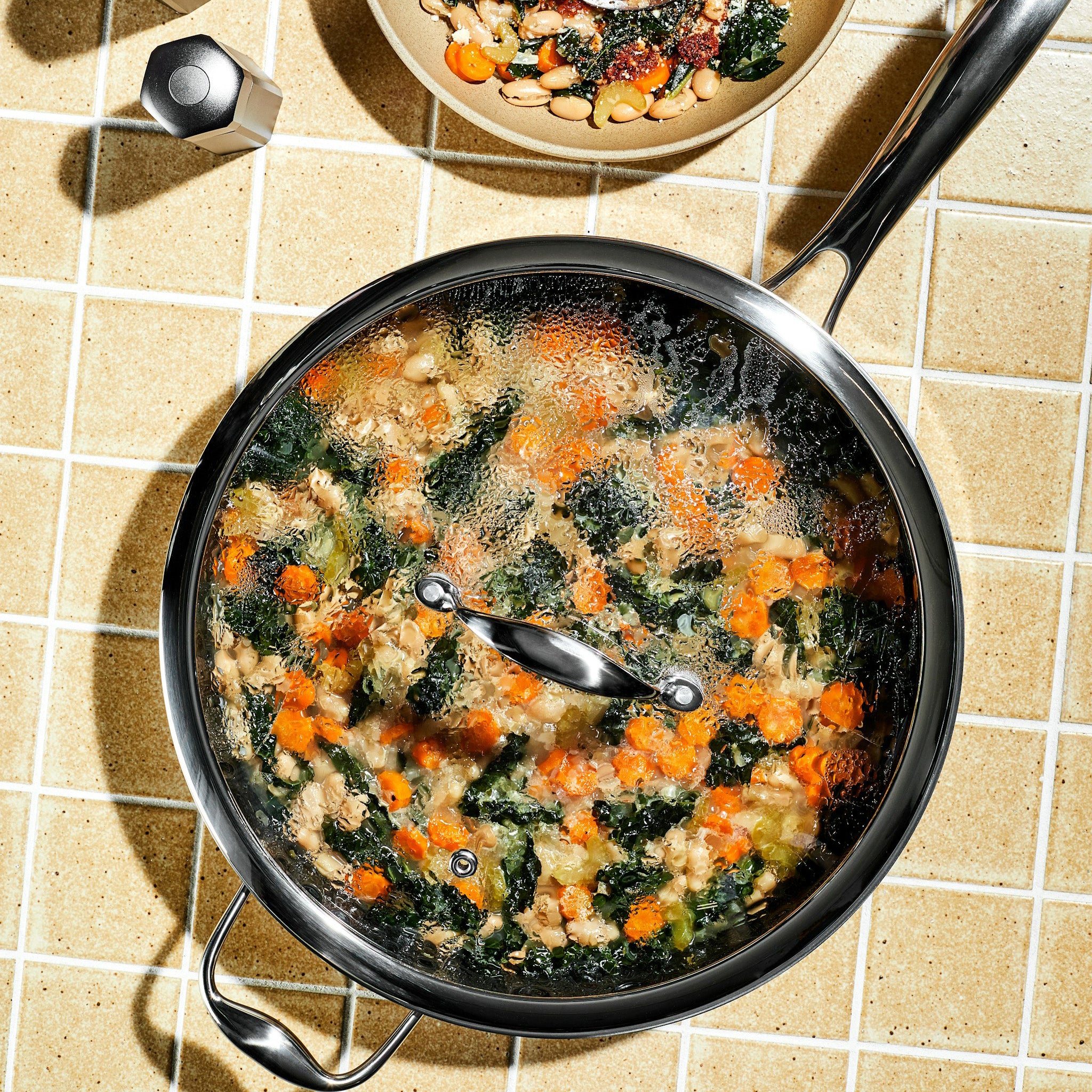 Hybrid Deep Sauté Pan with Lid. 5.5-Qt - Image 6