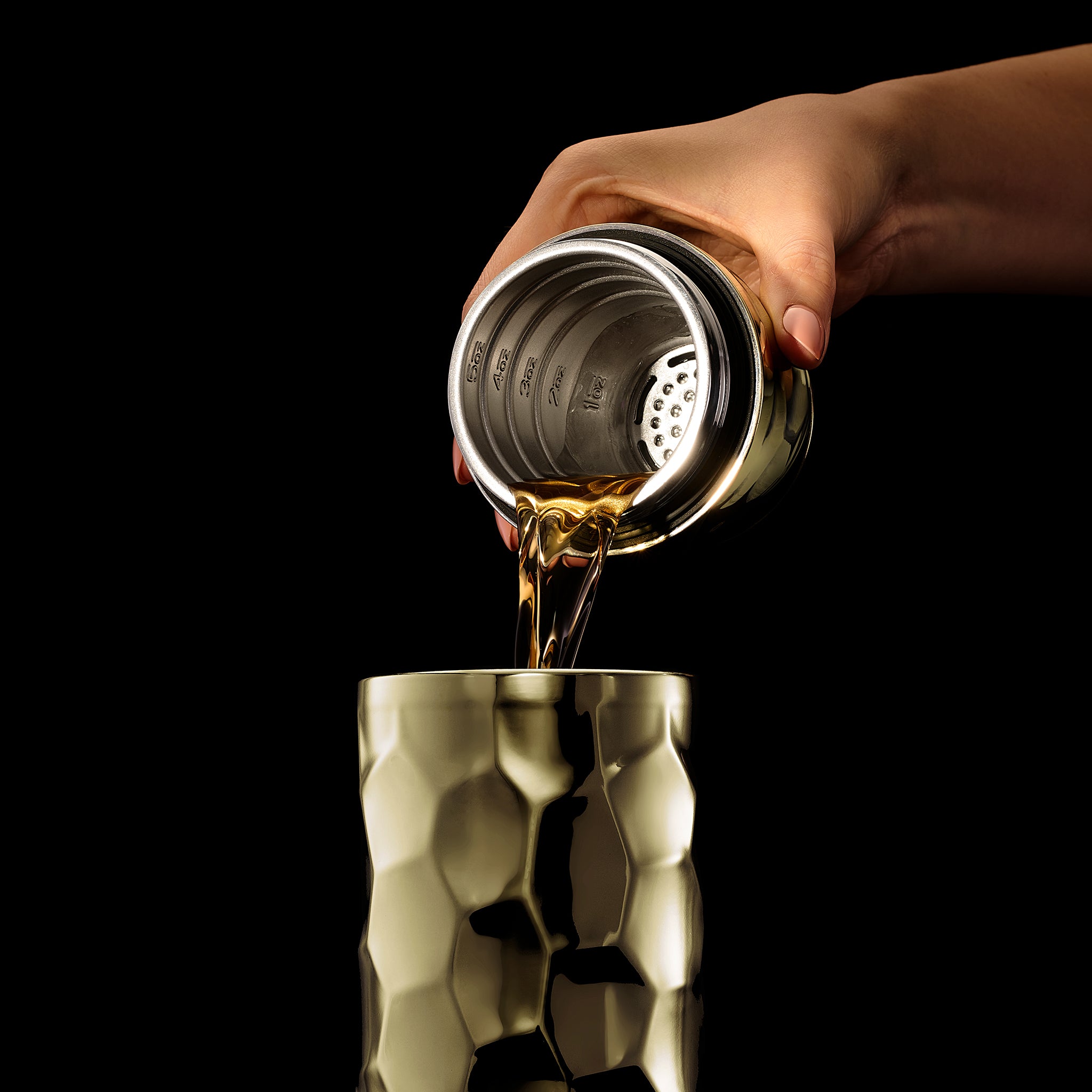 Cocktail Shaker. 25 oz (Gold) - Image 3