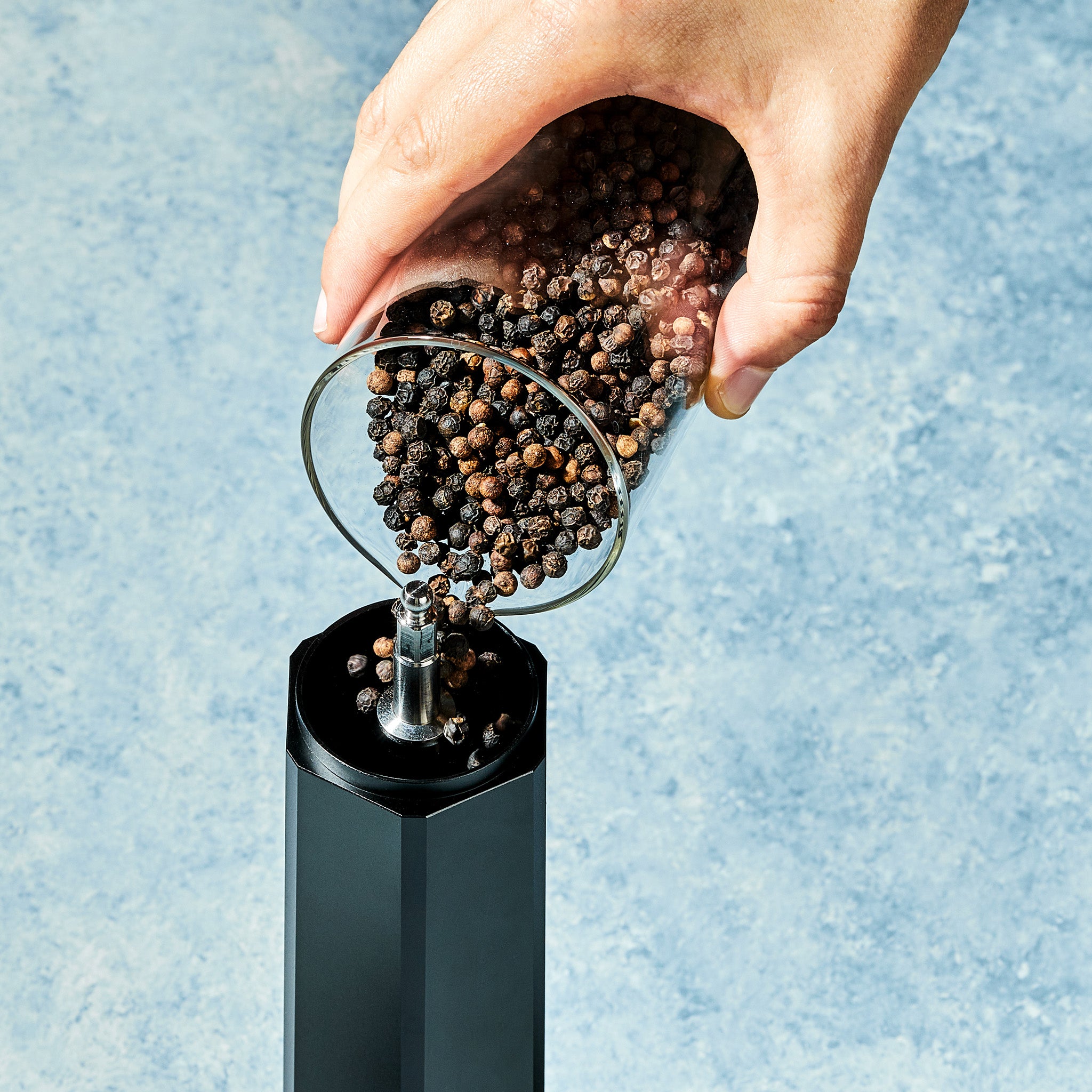 HexMill Salt and Pepper Grinder Set - Image 8
