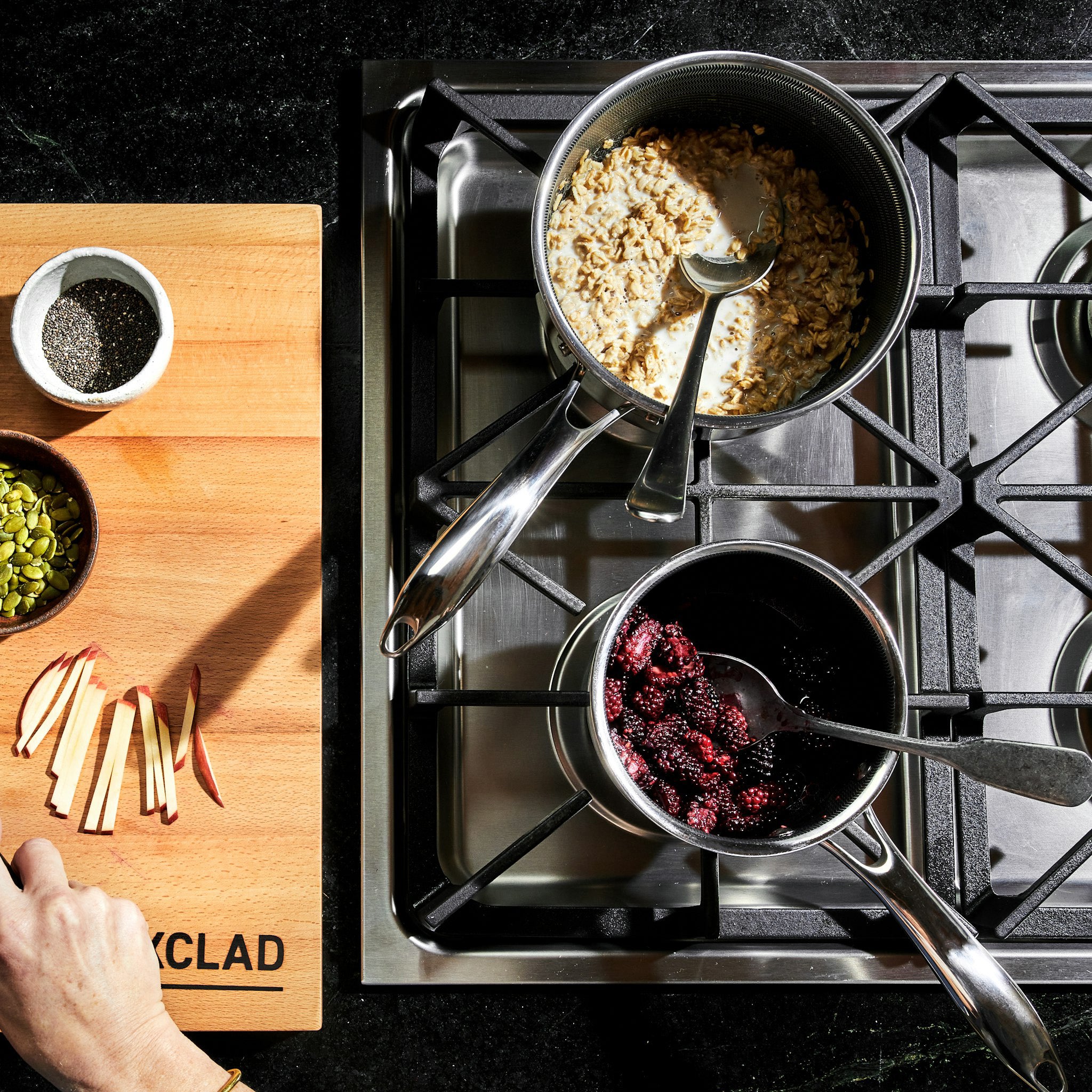Hybrid Saucepan with Lid. 1-Qt - Image 8