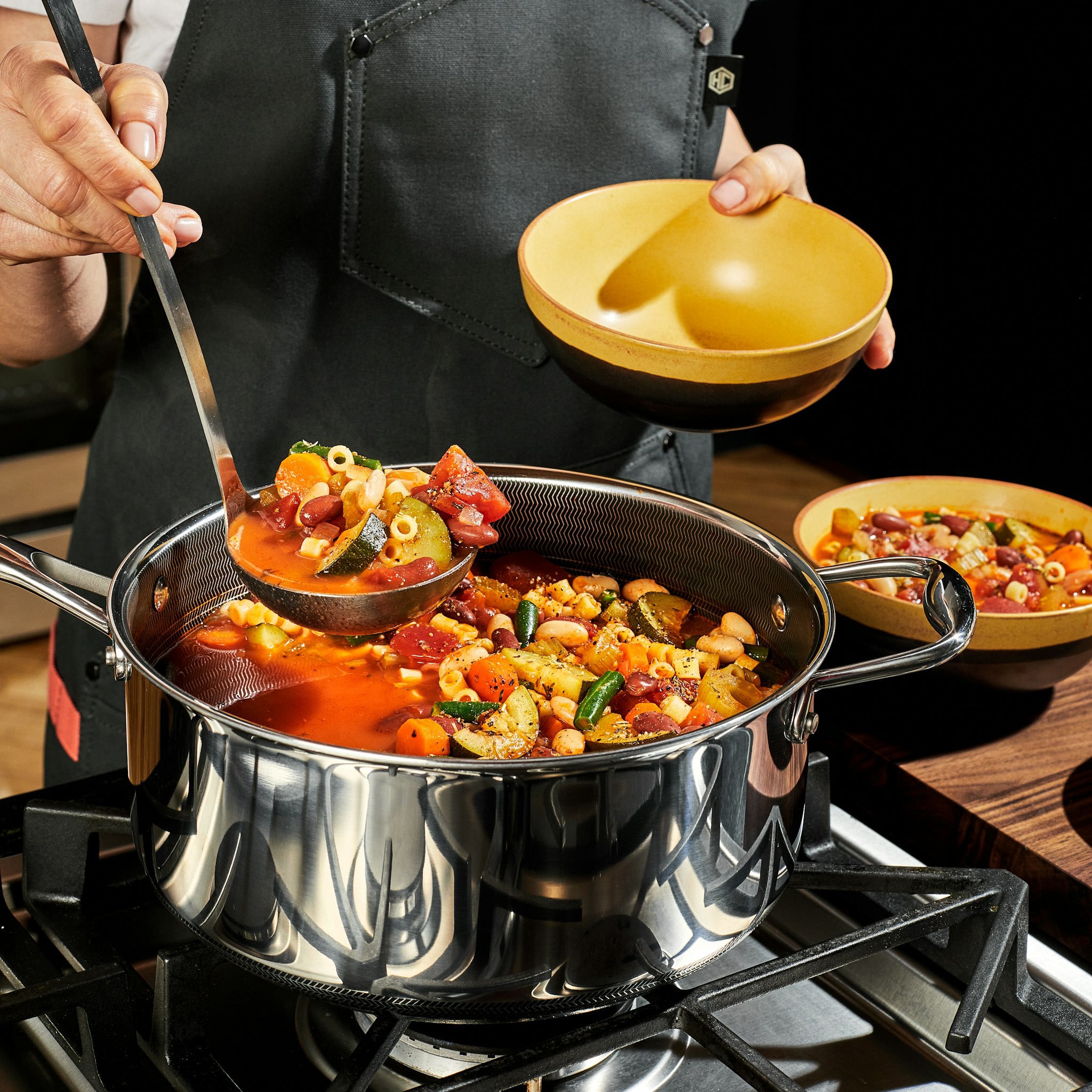 Hybrid Saucepan with Lid. 5-Qt - Image 6