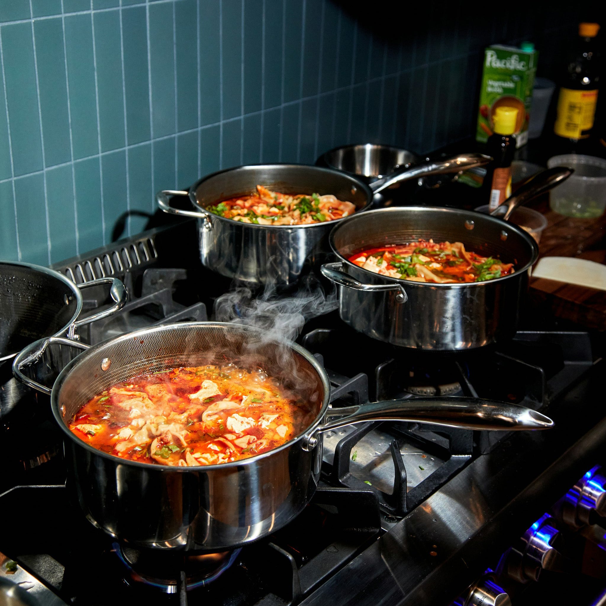 Hybrid Saucepan with Lid. 5-Qt - Image 7