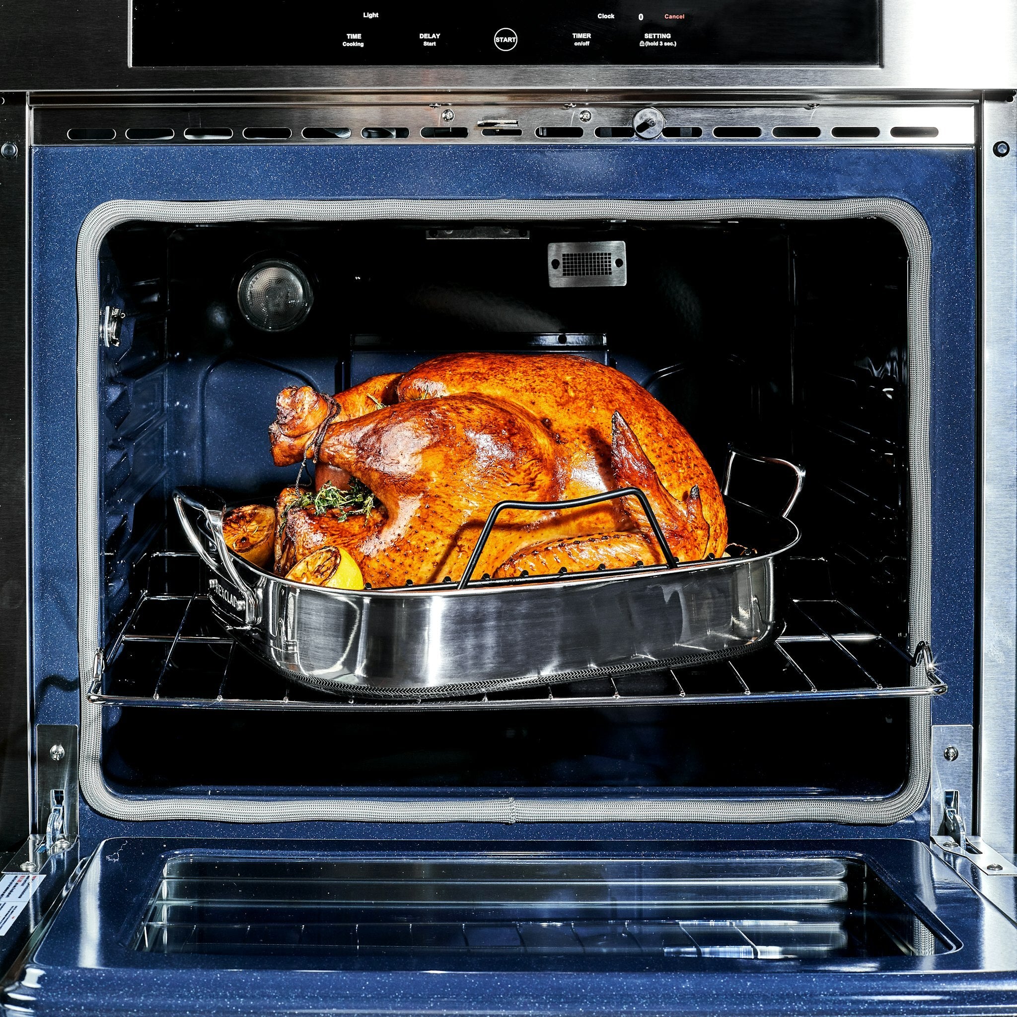 Hybrid Roasting Pan with Rack - Image 10