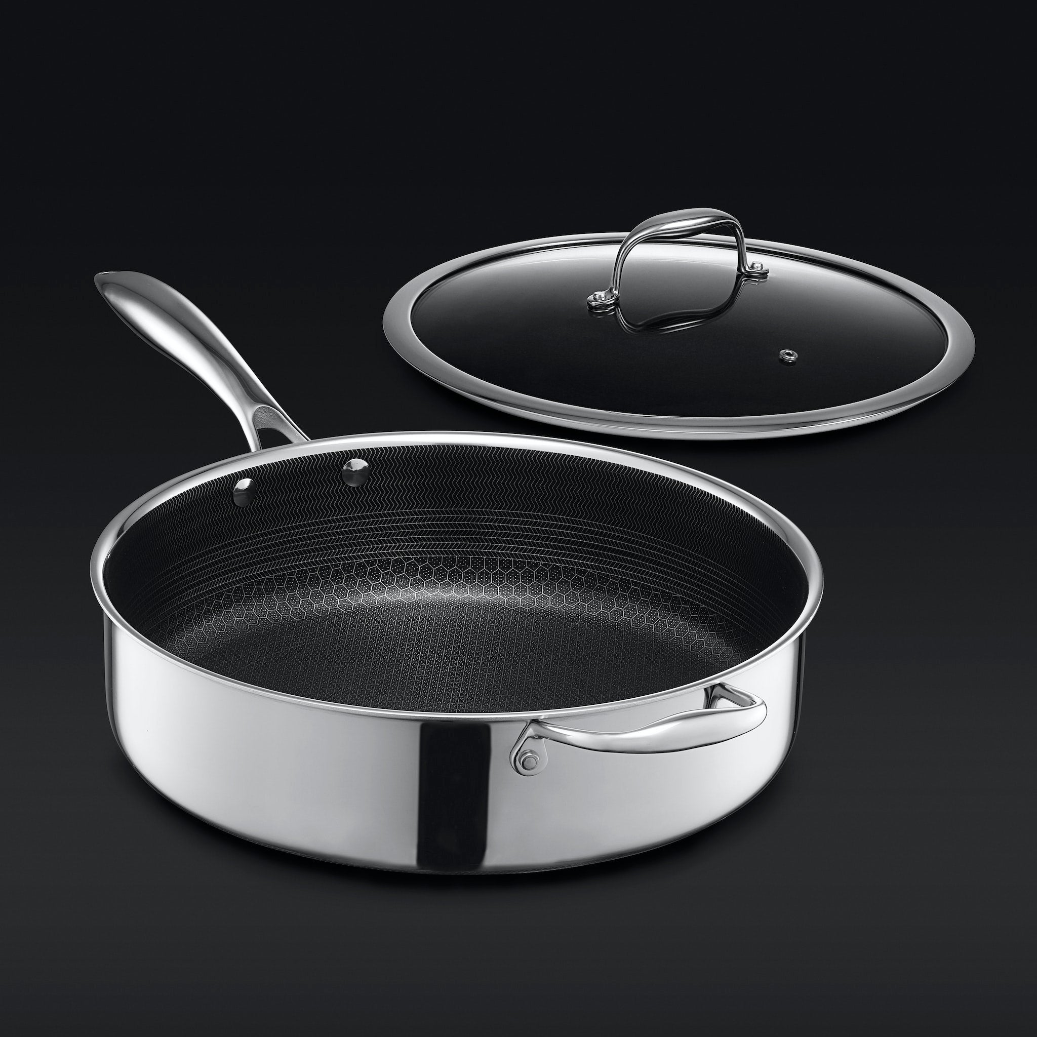 Hybrid Deep Sauté Pan with Lid. 5.5-Qt