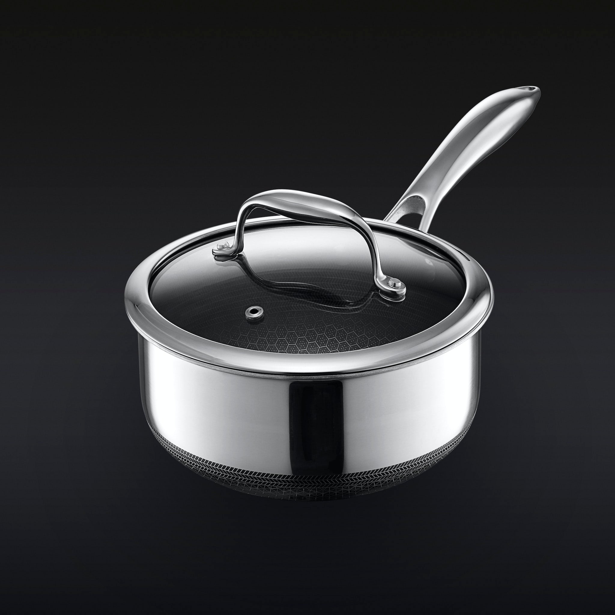 Hybrid Saucepan With Lid. 2-Qt