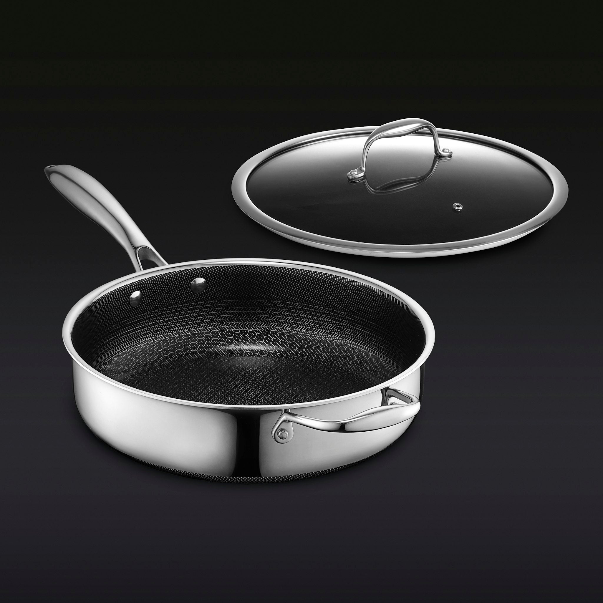 Hybrid Deep Sauté Pan with Lid. 3.3-Qt