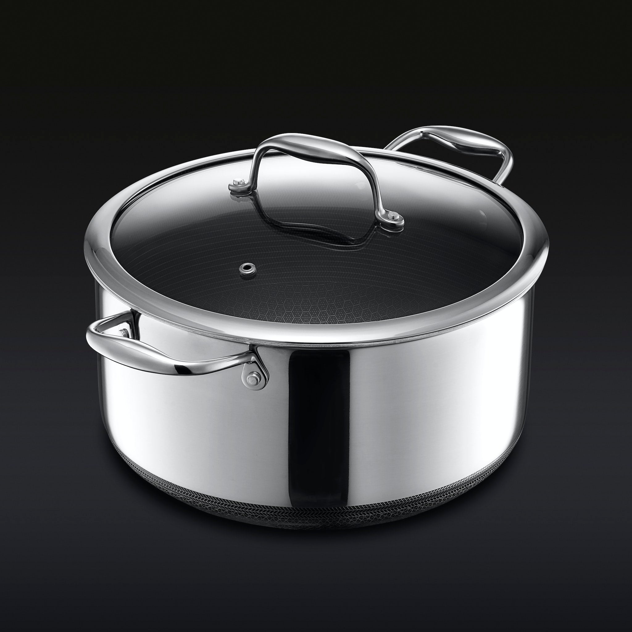 Hybrid Stock Pot With Lid. 8-Qt