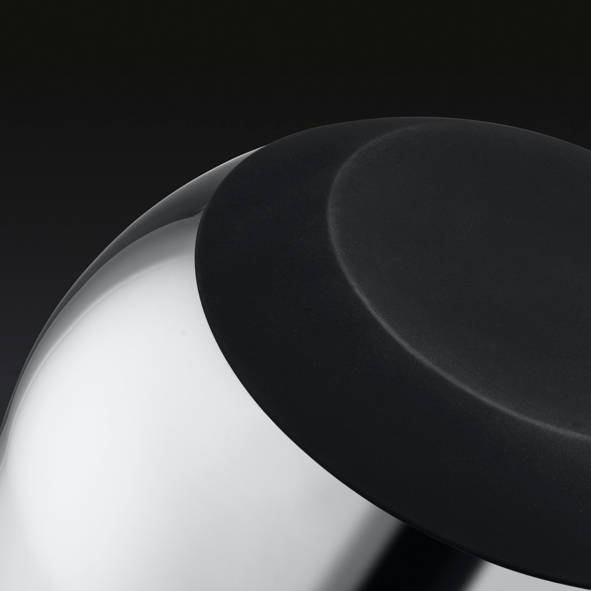 Stainless Mixing Bowl Set with Vacuum Seal Lids. 6-pc - Image 7